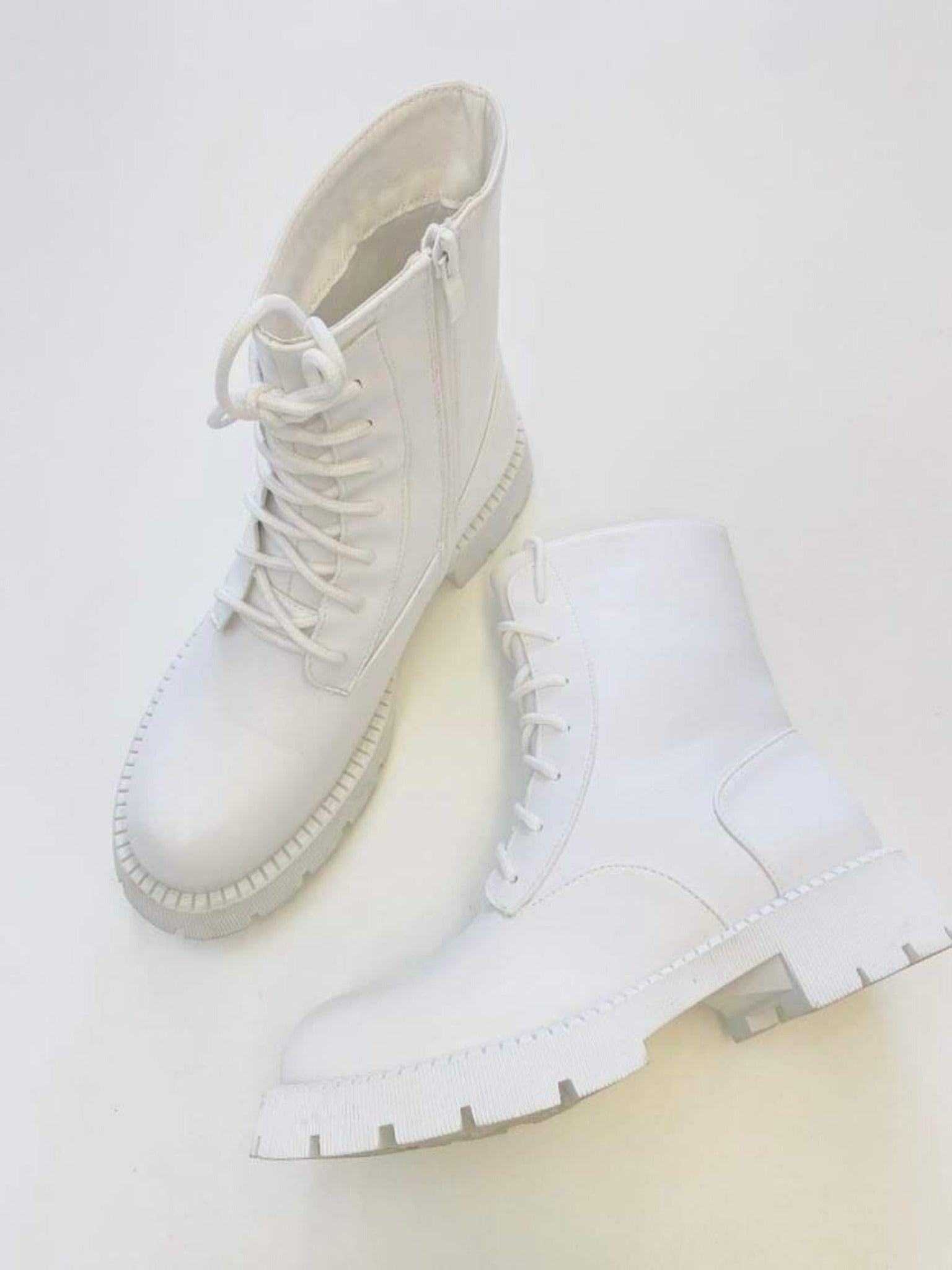 All white sale combat boots